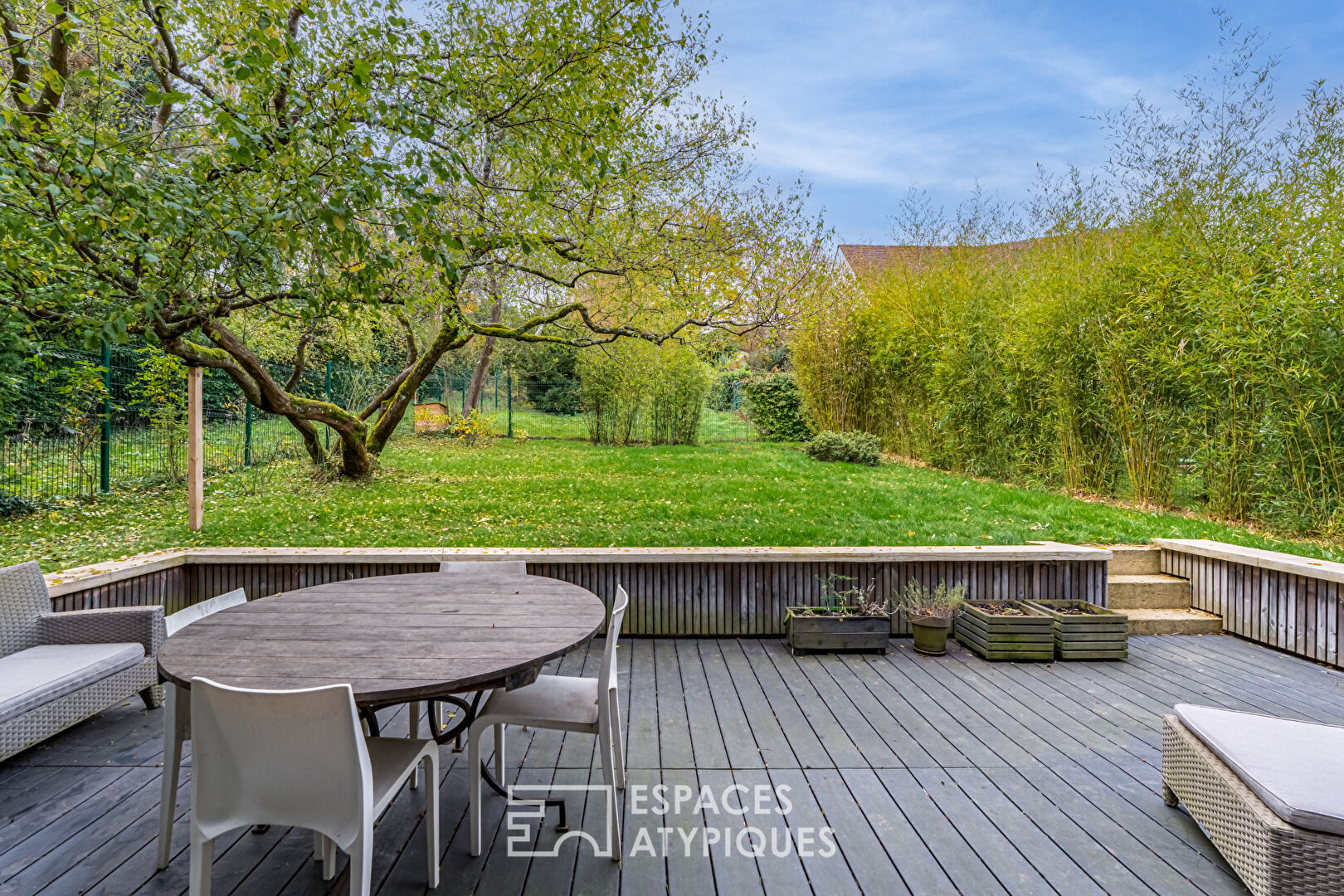 The elegant RT 2012 architect-designed house with a view