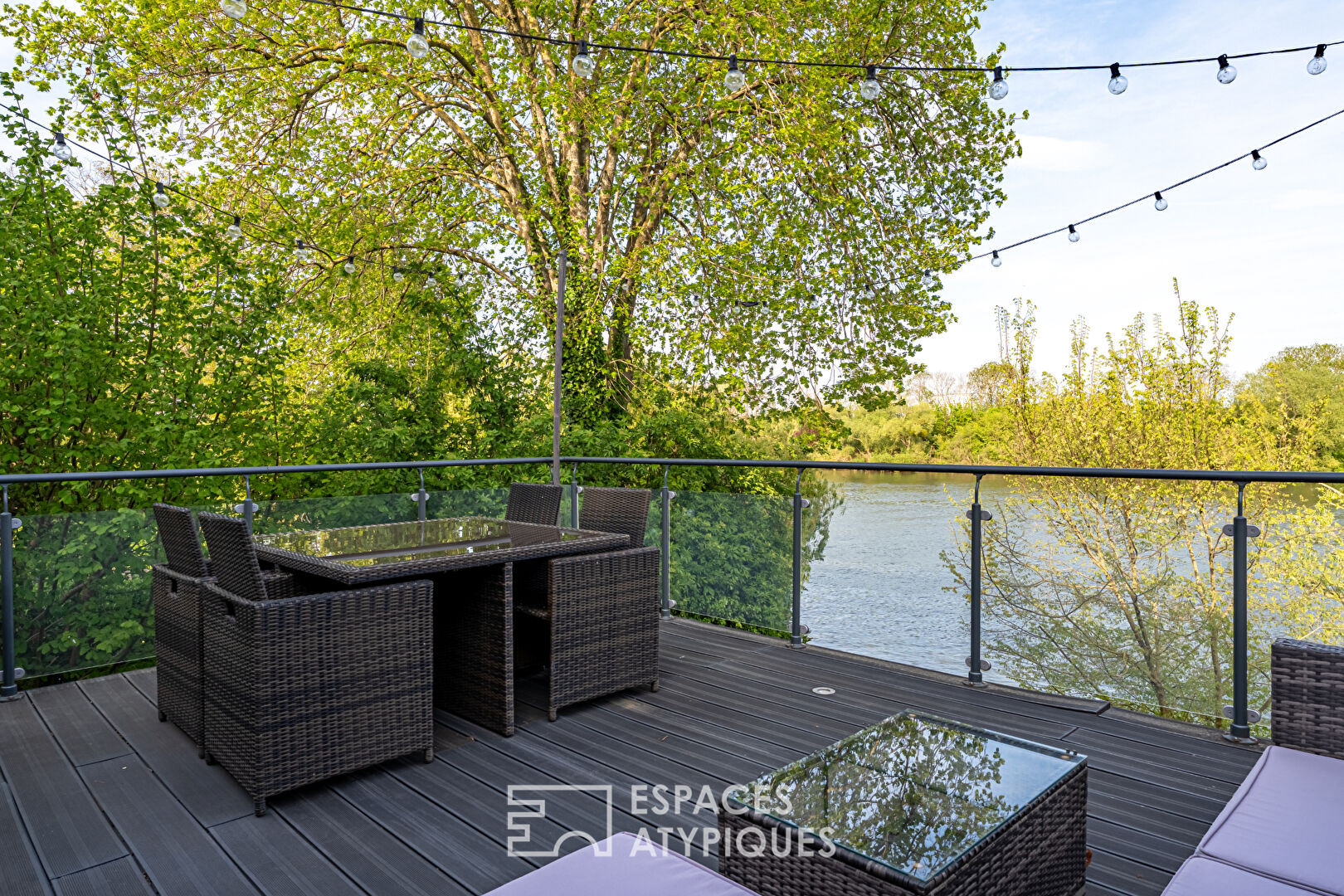 Maison avec terrasses, jardin et son appartement indépendant sur une île