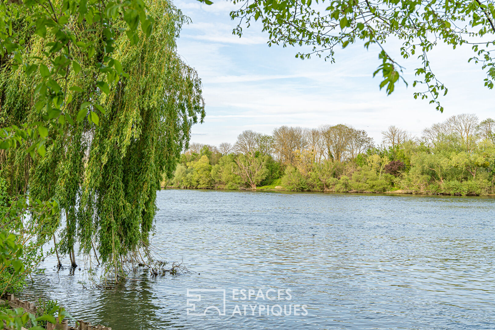 Maison avec terrasses, jardin et son appartement indépendant sur une île