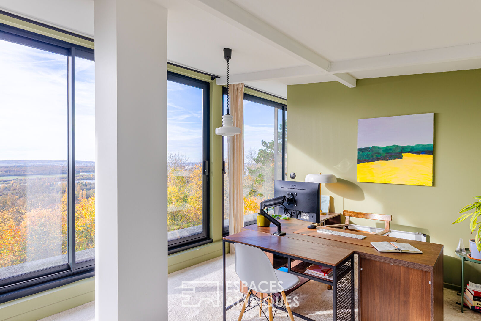 L’Esprit Corbusier avec vue panoramique sur la Seine