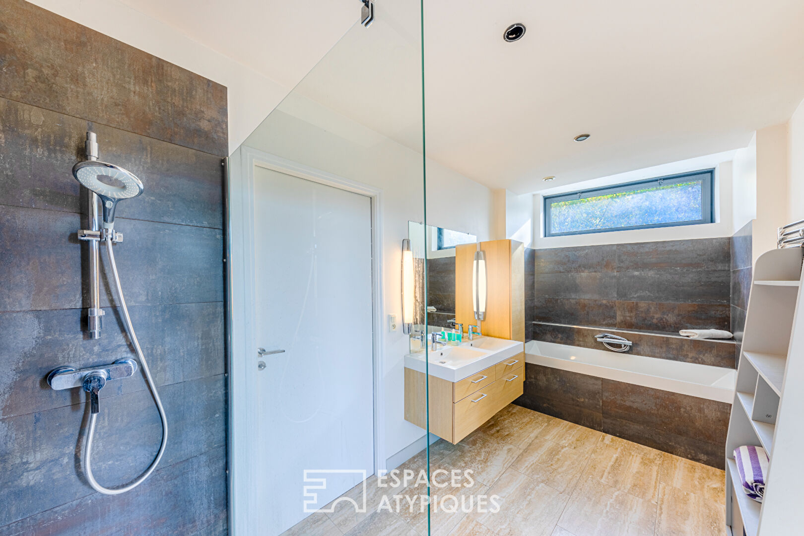 L’Esprit Corbusier avec vue panoramique sur la Seine