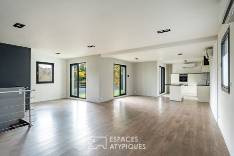 Architect house with terrace and garden