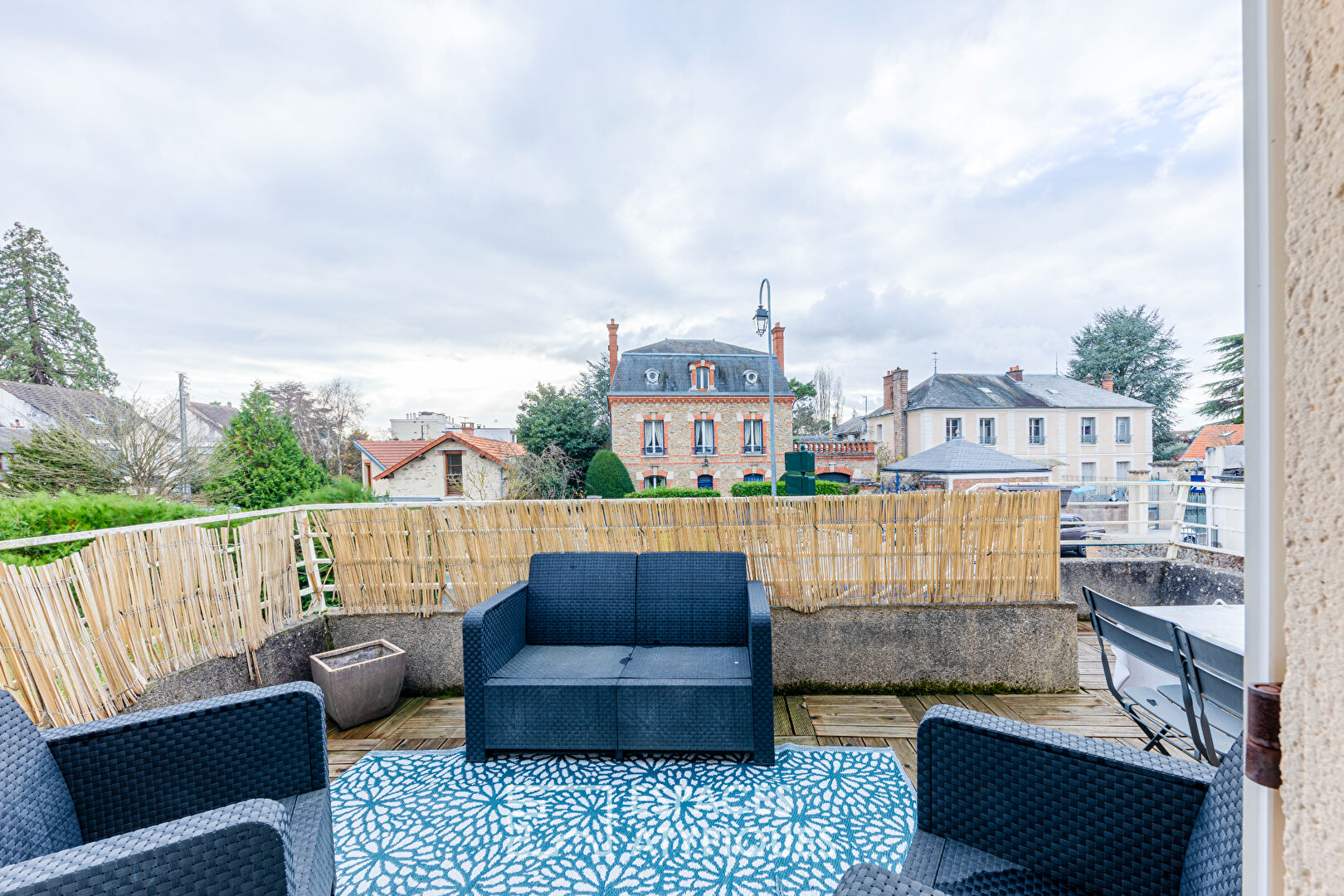 Appartement avec terrasse, jardin privatif et parking , Triangle d’Or de Rambouillet