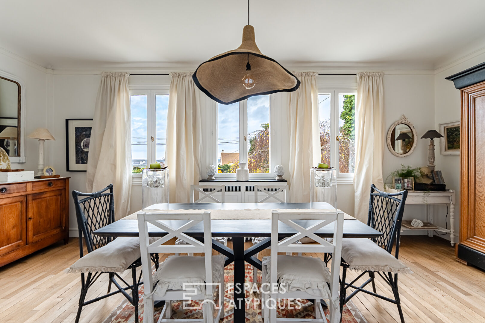 L’adresse idéale : maison avec dépendance au calme, proche gare et commerces