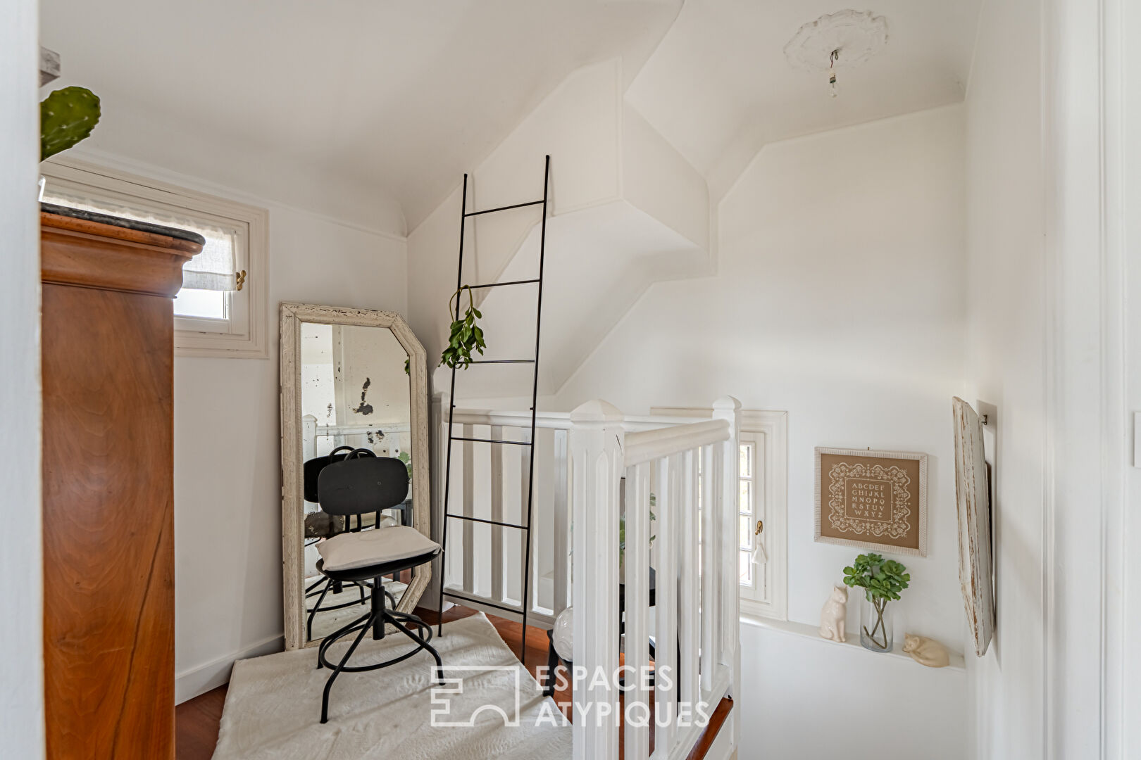 L’adresse idéale : maison avec dépendance au calme, proche gare et commerces