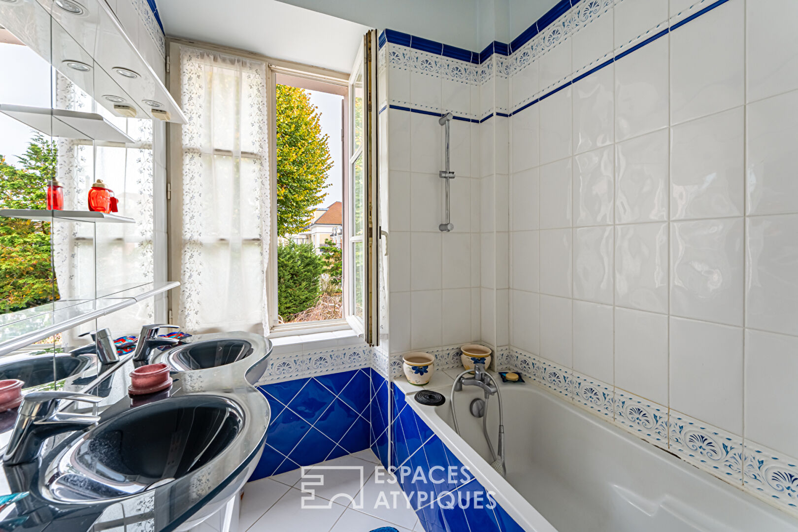 Demeure de caractère de 1740 coeur historique de Plaisir