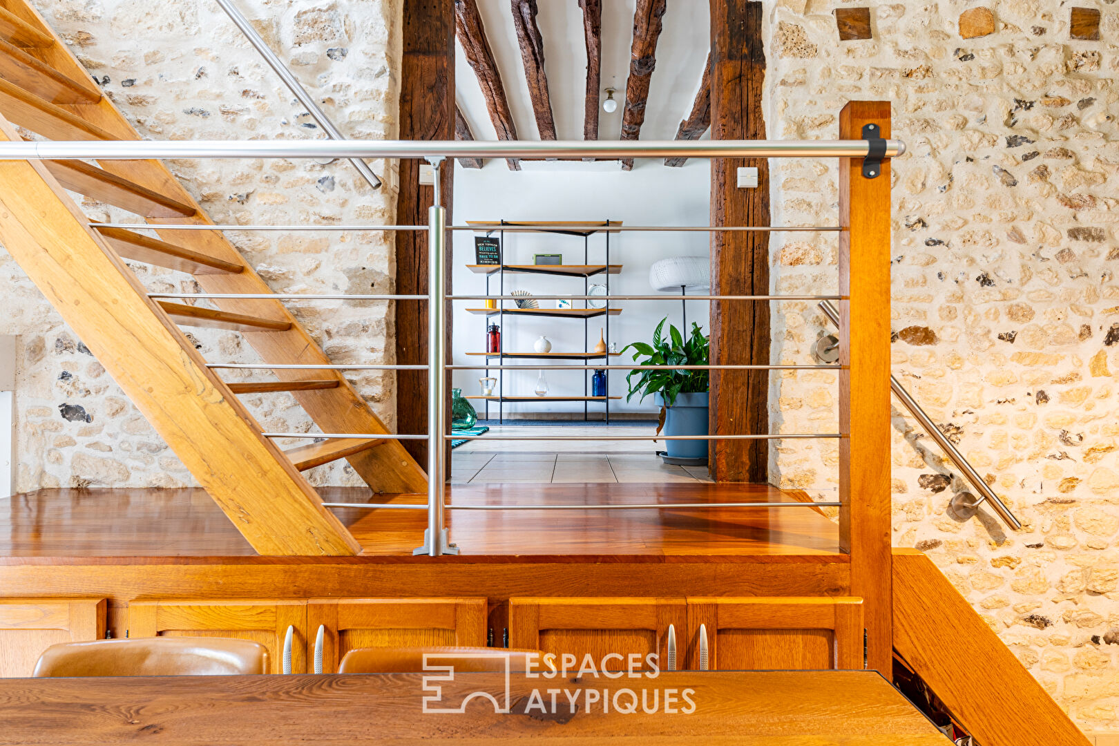 Intimité Absolue : L’Écrin de Pierre et ses Secrets