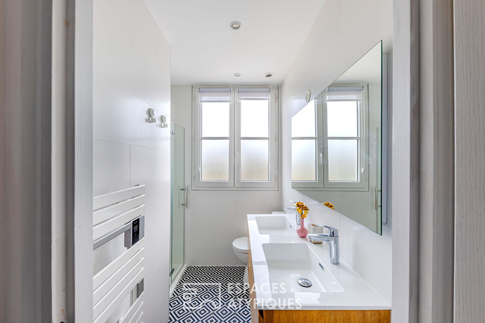 Esprit 1930 et Verrière Atelier au Coeur du Quartier du Lycée International