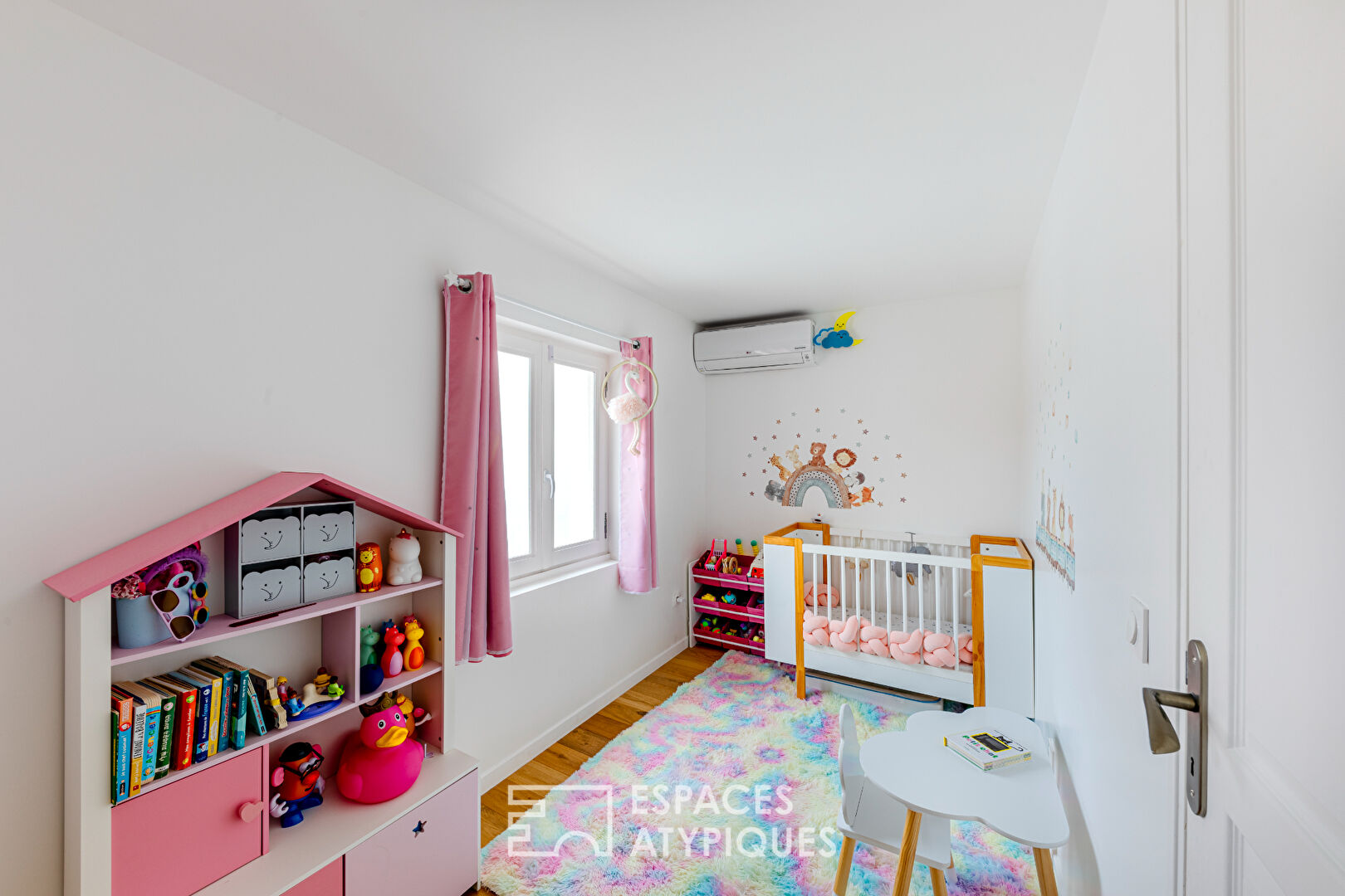 Esprit 1930 et Verrière Atelier au Coeur du Quartier du Lycée International