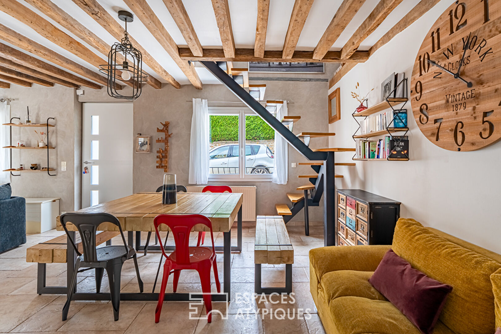 Adorable maison de ville en pierres à Chateaufort