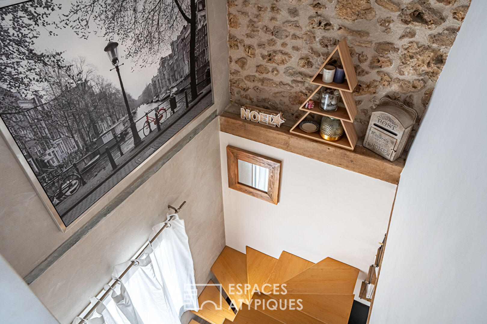 Adorable maison de ville en pierres à Chateaufort