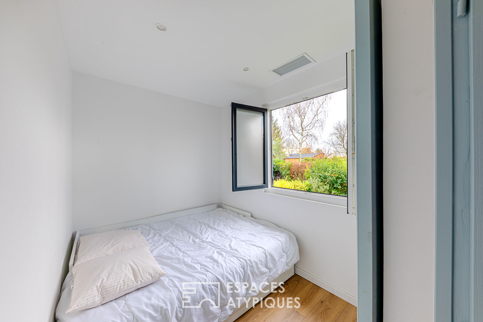 Chalet sur le domaine de l&rsquo;Île Verte de Juziers à moins de 50 minutes de Paris