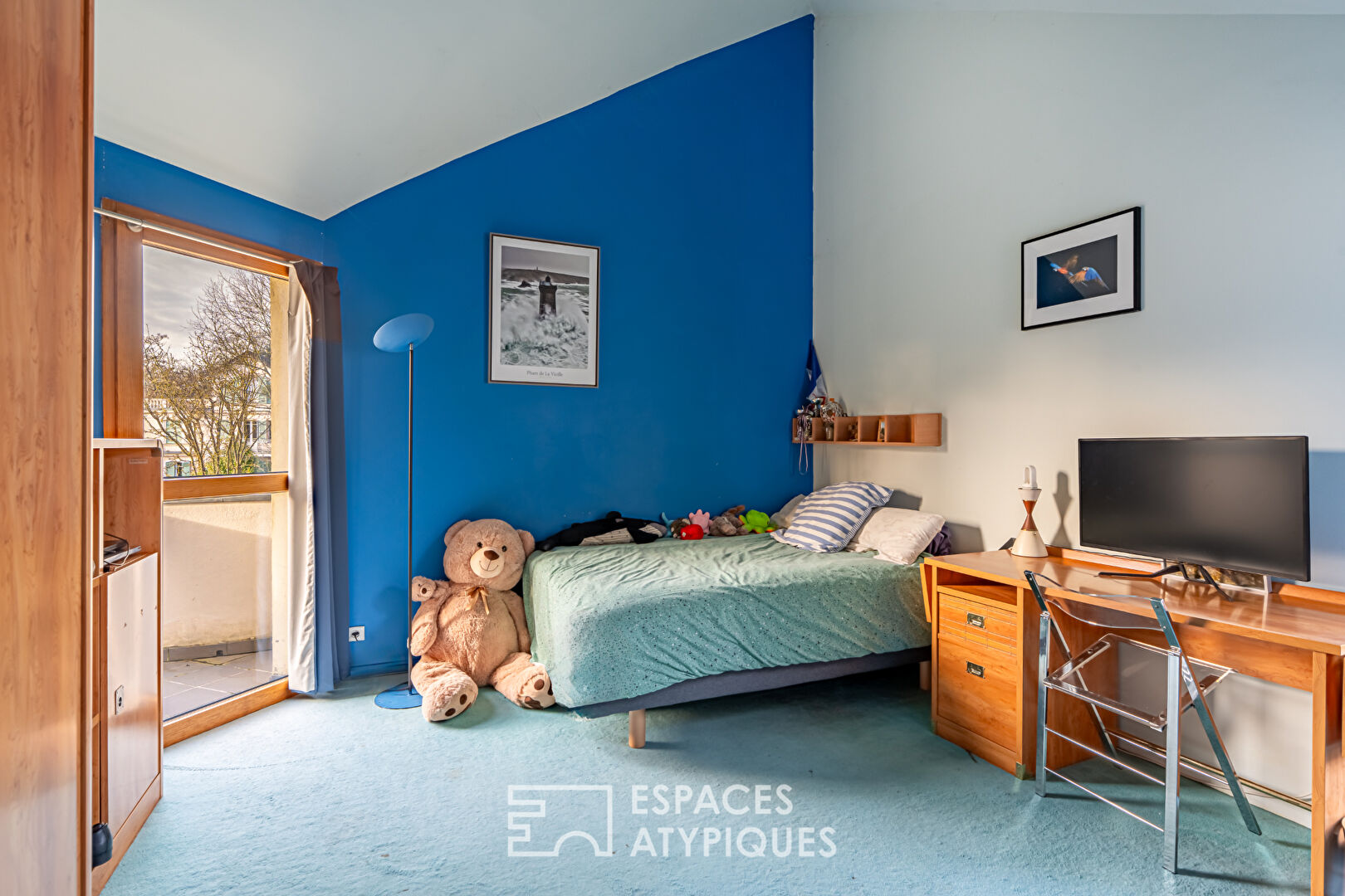 Architect-designed house with swimming pool in the park of Maisons-Laffitte