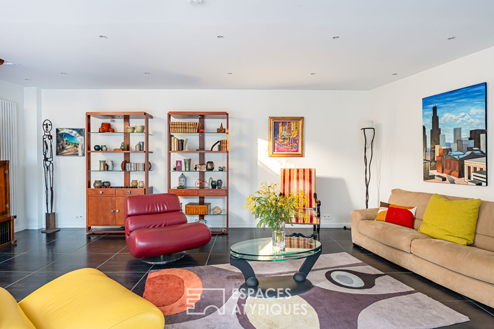 Parenthèse moderne avec sa dépendance, vieux Marly