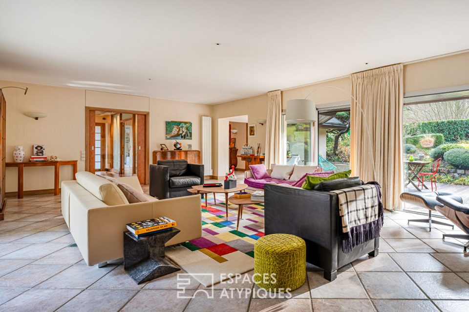 Sublime Maison d'architecte de plain-pied dans un parc luxuriant au coeur de la vallée de Chevreuse,