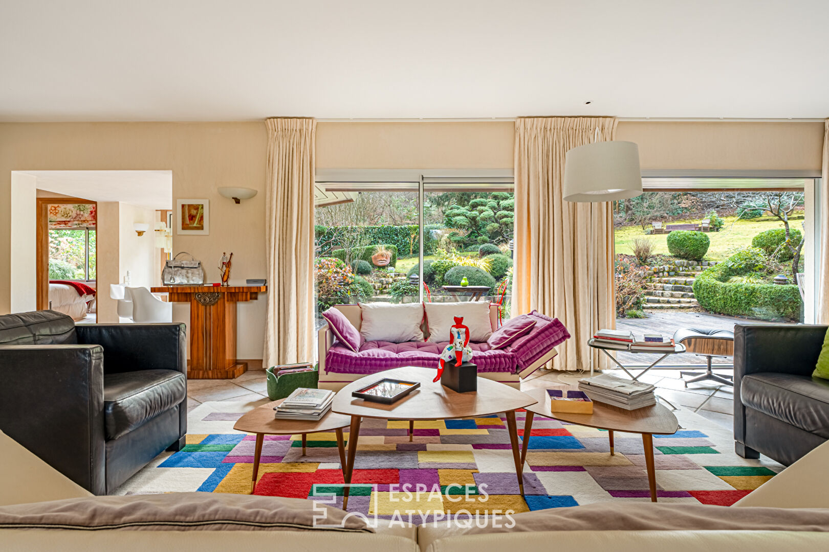 Sublime Maison d&rsquo;architecte de plain-pied dans un parc luxuriant au coeur de la vallée de Chevreuse,