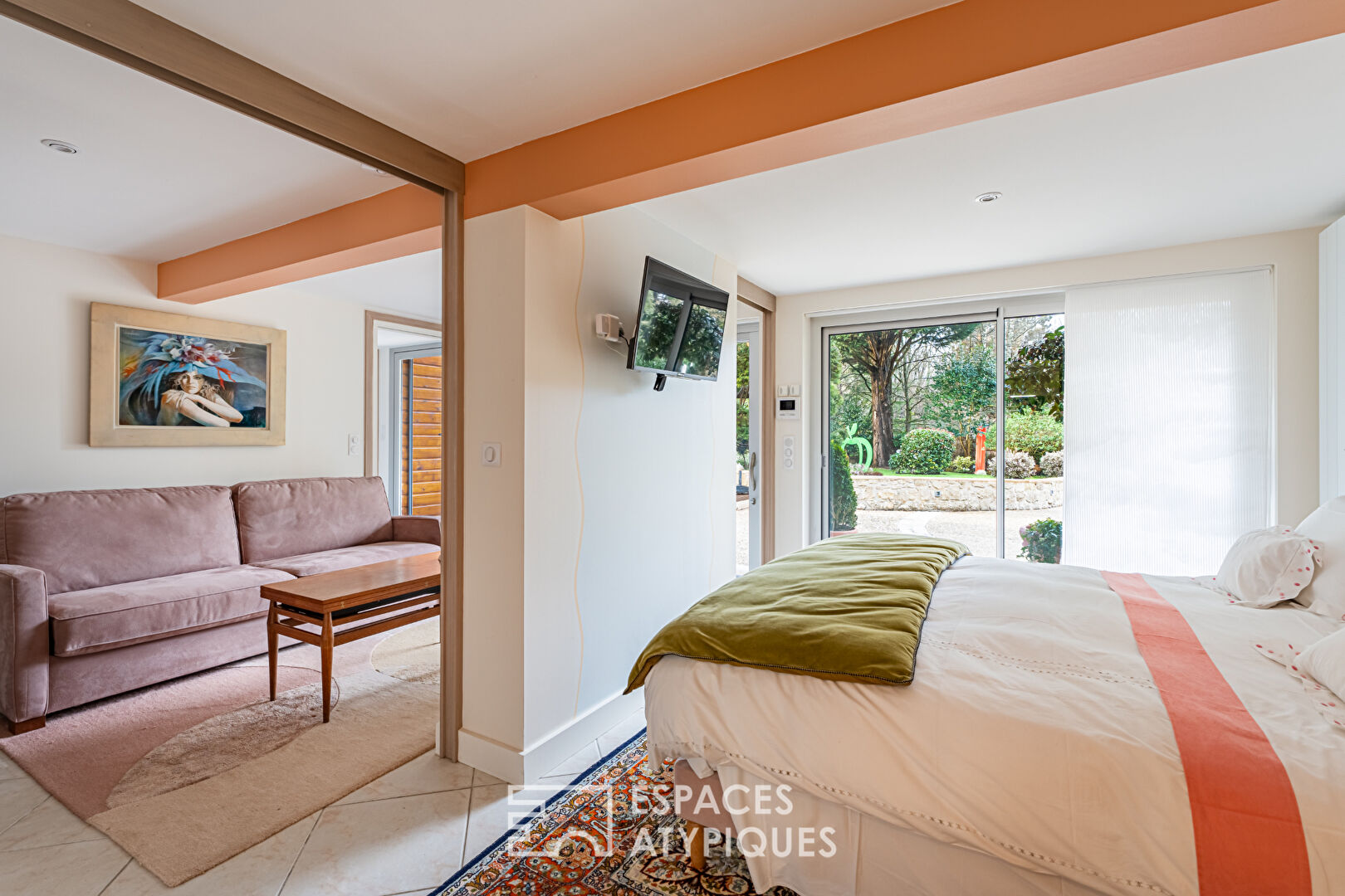 Sublime Maison d&rsquo;architecte de plain-pied dans un parc luxuriant au coeur de la vallée de Chevreuse,