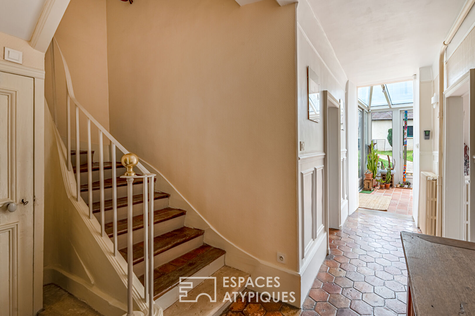 Maule – L&rsquo;élégance du patrimoine au coeur du village.