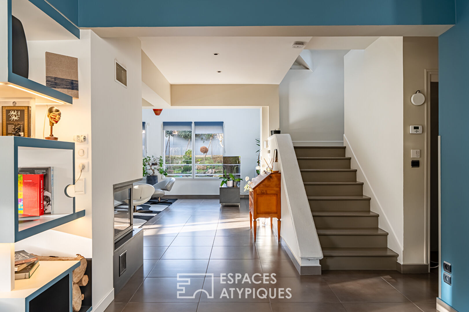 Verneuil-sur-Seine : rare maison A/A et piscine en centre-ville