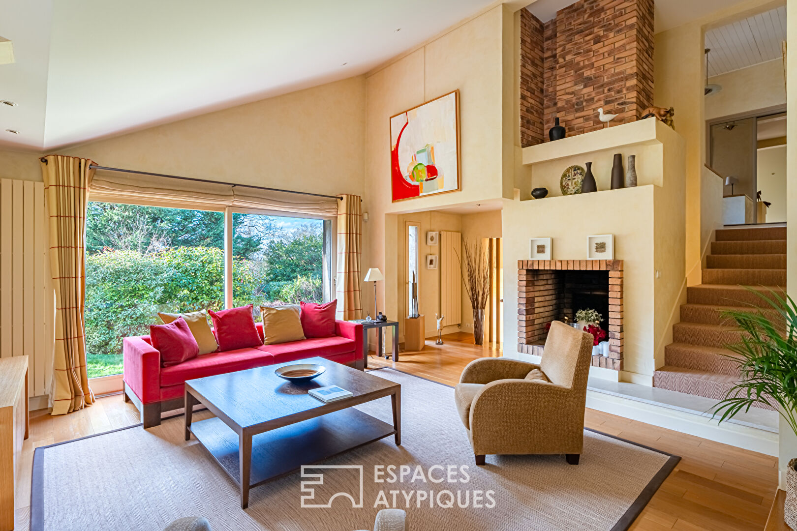 Maison d'Architecte dans son écrin de verdure