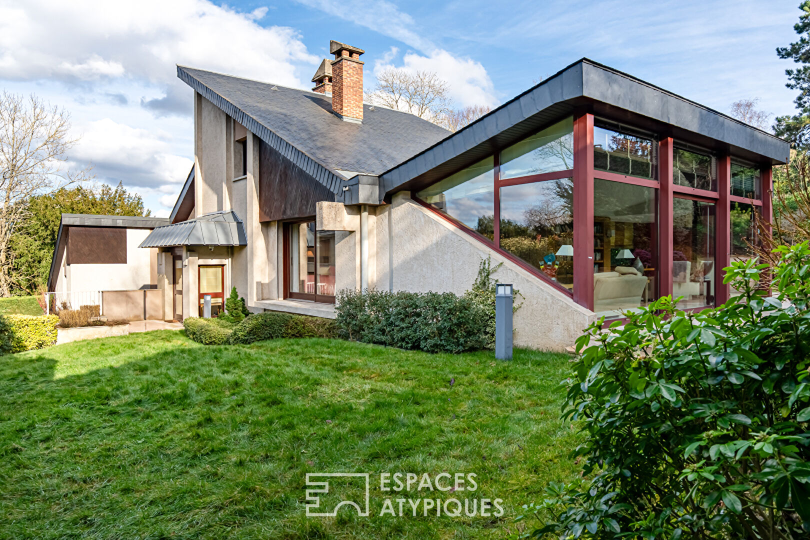 Maison d&rsquo;Architecte dans son écrin de verdure