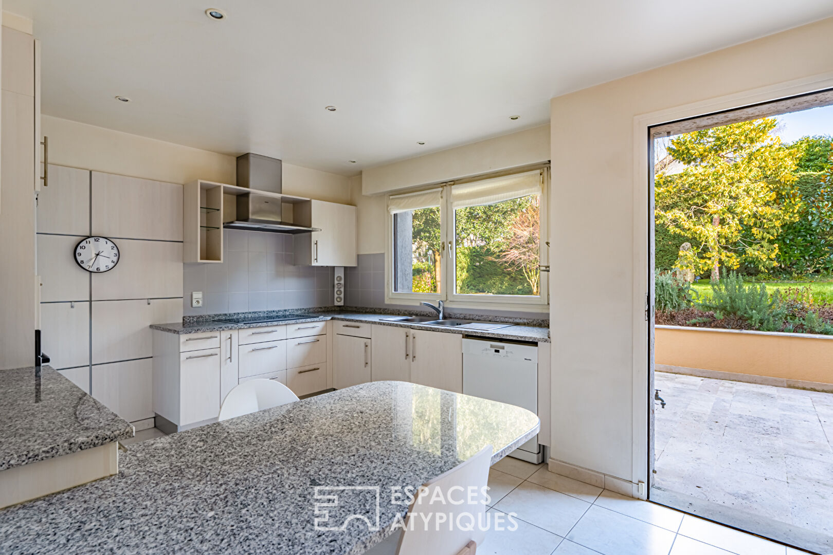 Maison d&rsquo;Architecte dans son écrin de verdure