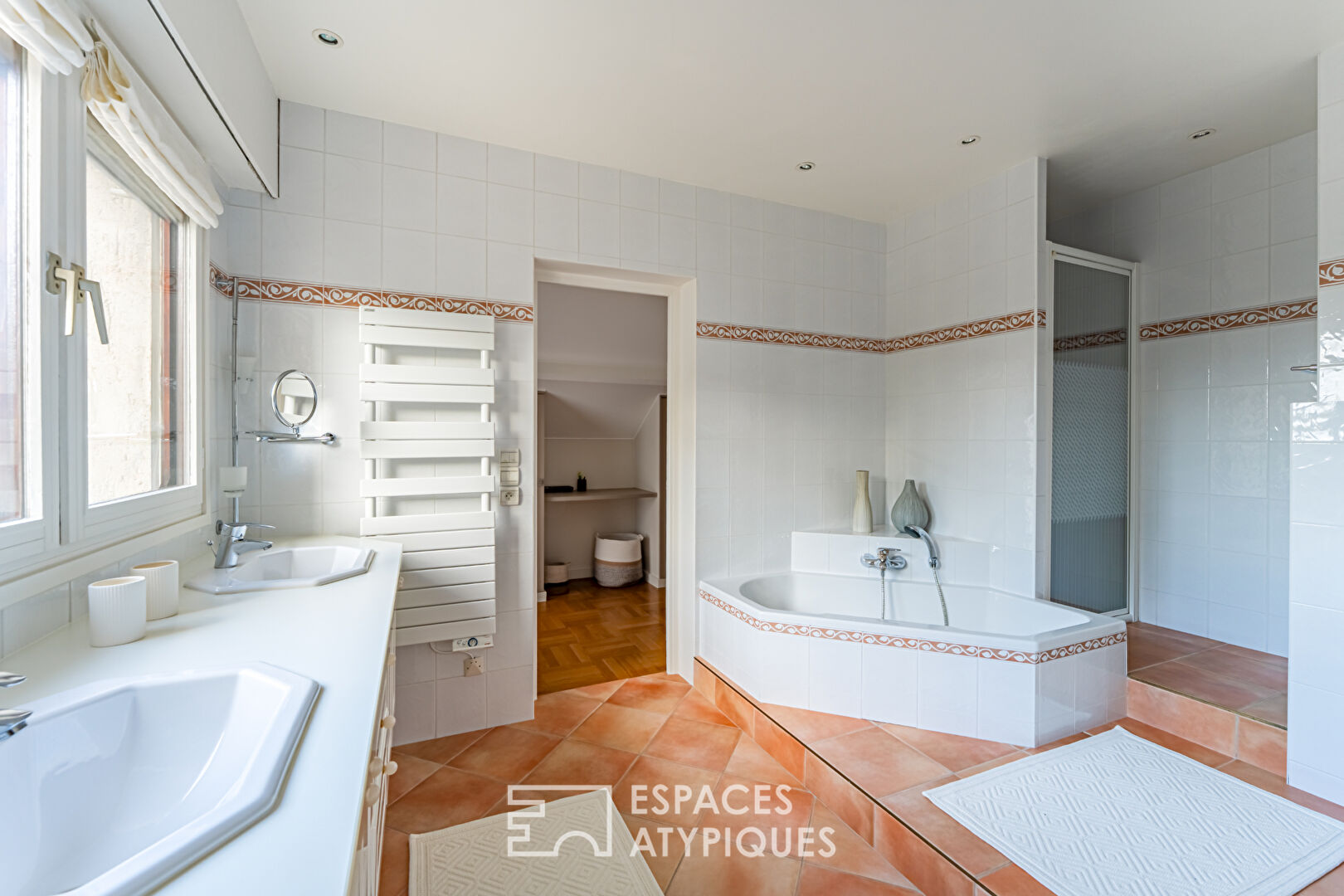 Maison d&rsquo;Architecte dans son écrin de verdure