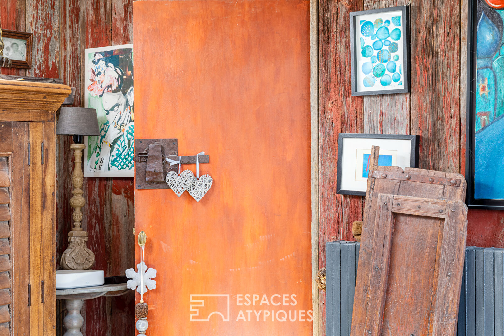 Verneuil sur Seine : maison en plain-pied avec jardin et ses deux ateliers