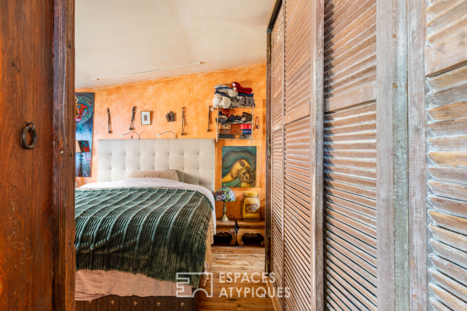 Verneuil sur Seine : maison en plain-pied avec jardin et ses deux ateliers