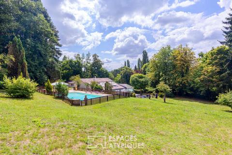 Maison familiale de caractère avec piscine au coeur de Dampierre-en-Yvelines