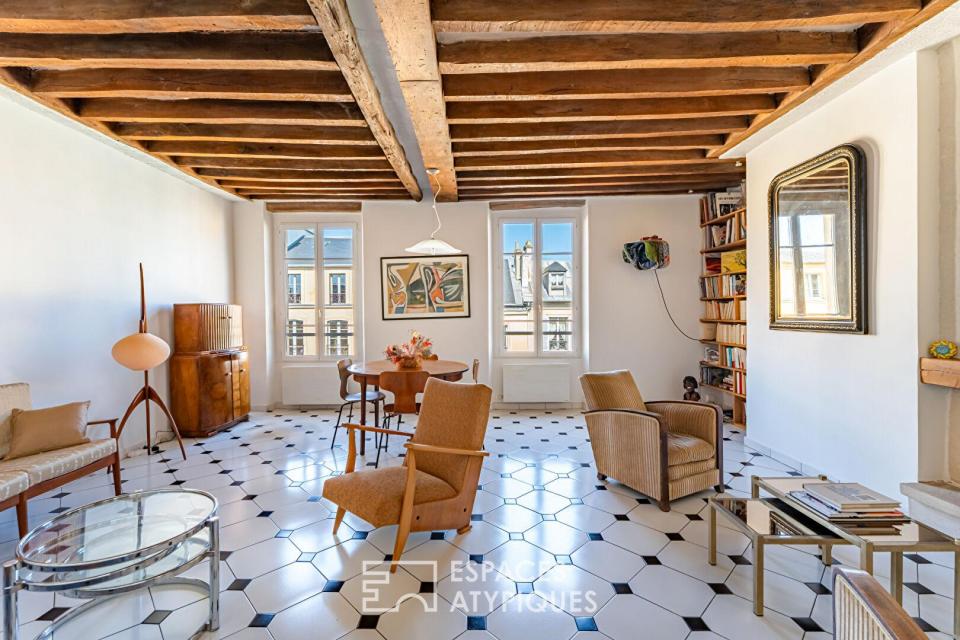 Duplex de charme place du Marché Notre Dame à Versailles