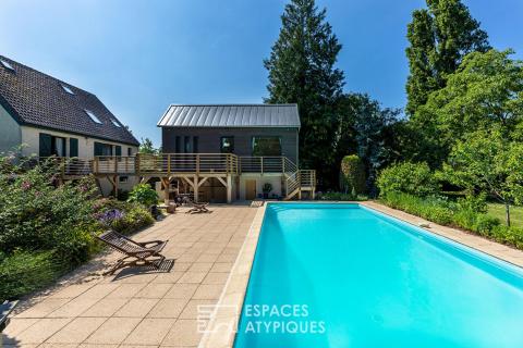 Maison sur île privée avec dépendance d&rsquo;architecte, piscine et ponton privatif