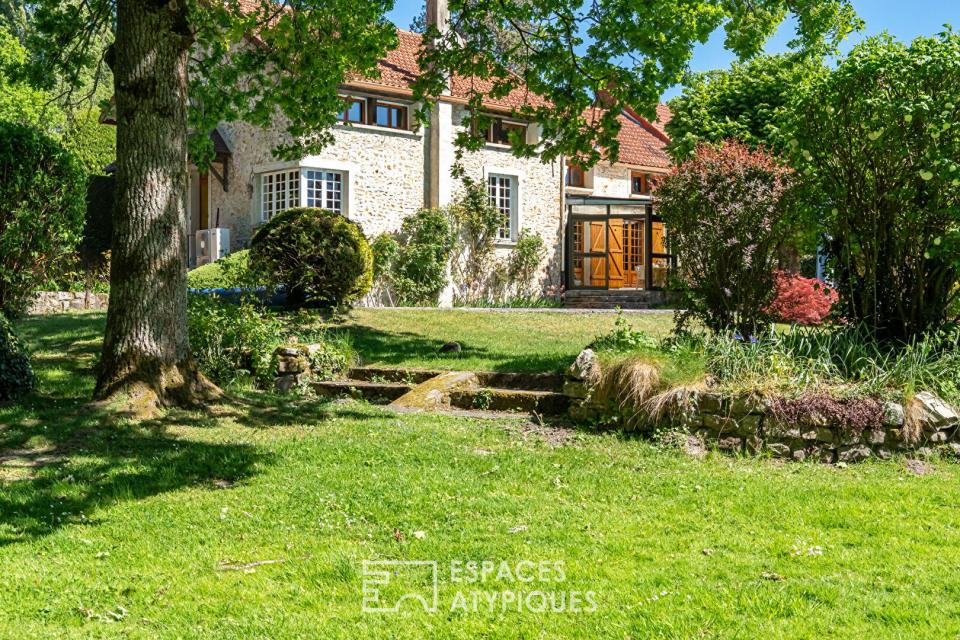 Maison de caractère avec piscine sur beau terrain aux portes de Rambouillet