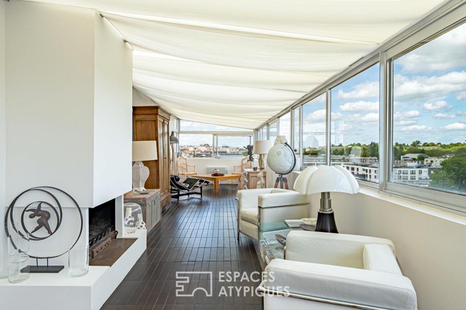 Une villa sur le toit entre ciel et canopée versaillaise