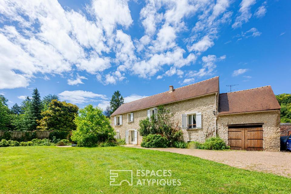 Maison de famille en pierre dans un cadre bucolique