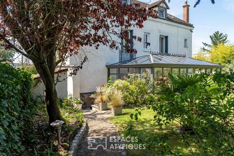 Maison ancienne rénovée dans le centre d&rsquo;Orgeval avec piscine chauffée