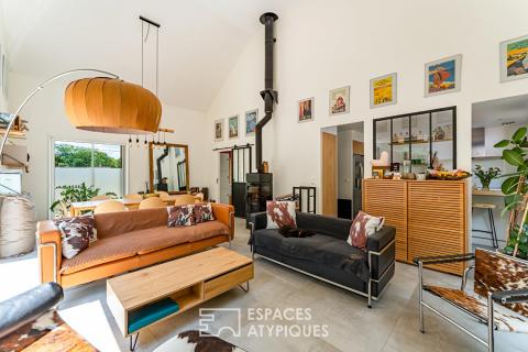 Contemporary and bright architect-designed house