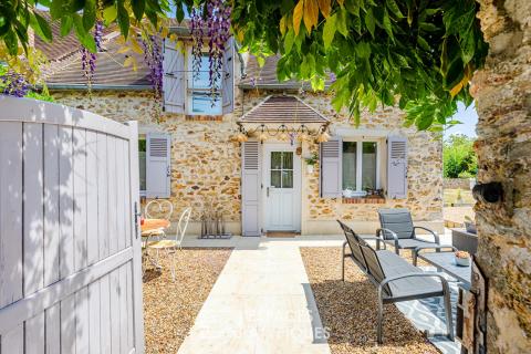 Le cachet de la meulière sublimé par une rénovation soignée, au coeur de la Vallée de Chevreuse