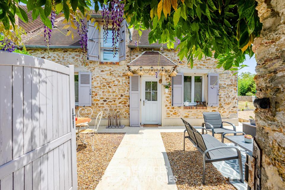 Le cachet de la meulière sublimé par une rénovation soignée, au coeur de la Vallée de Chevreuse