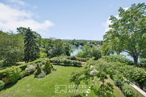 Maison contemporaine avec vue sur la Seine et piscine intérieure