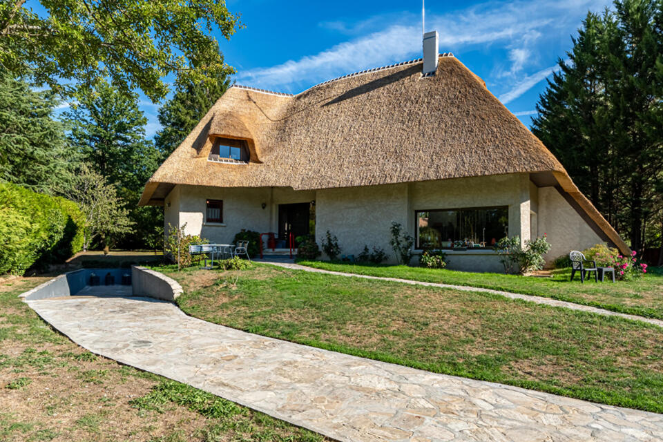 Maison contemporaine de charme avec piscine à 35 minutes de Paris