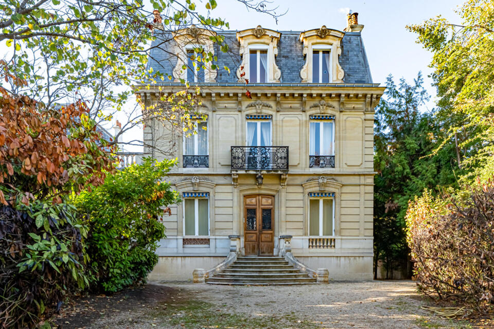 Hotel Particulier Napoléon III à quelques pas de la gare de Chatou