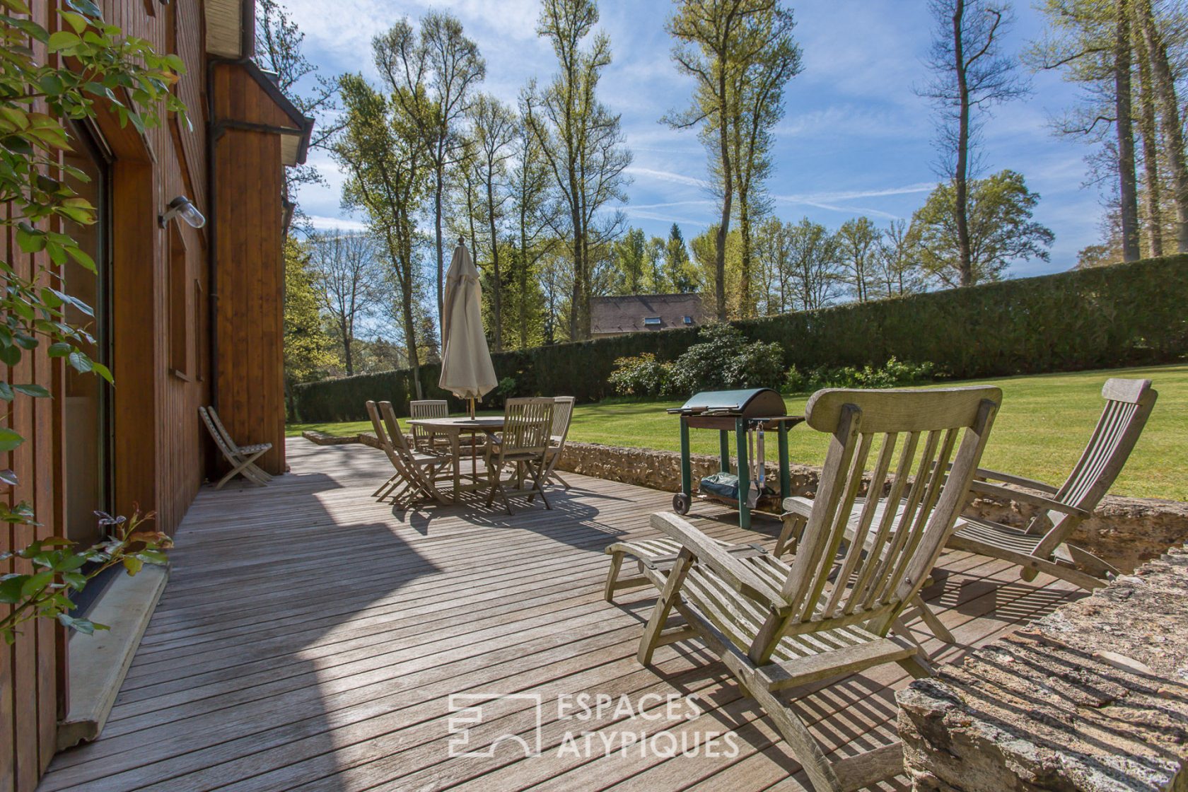 Majestueuse maison en bois Red Cedar