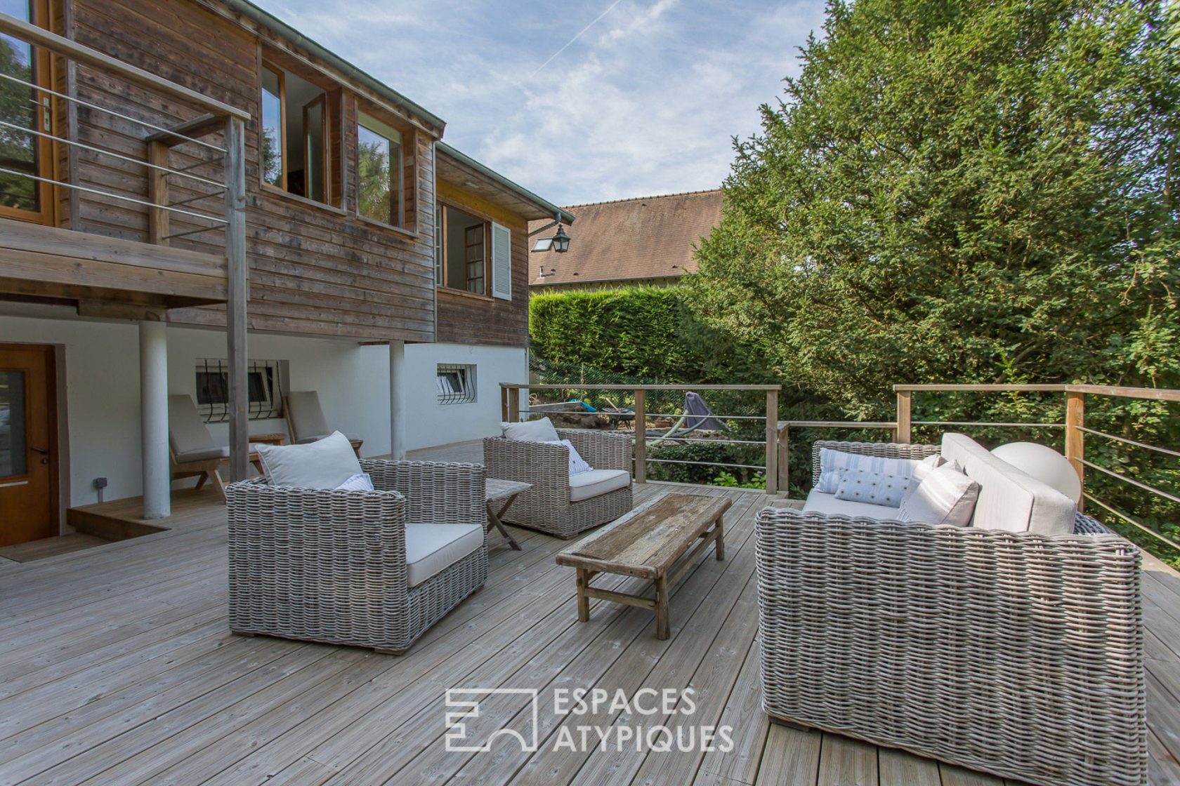 Charmante maison bois et son extension contemporaine