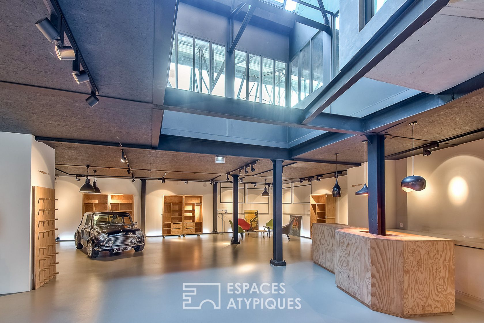 Loft dans un bâtiment industriel en centre-ville