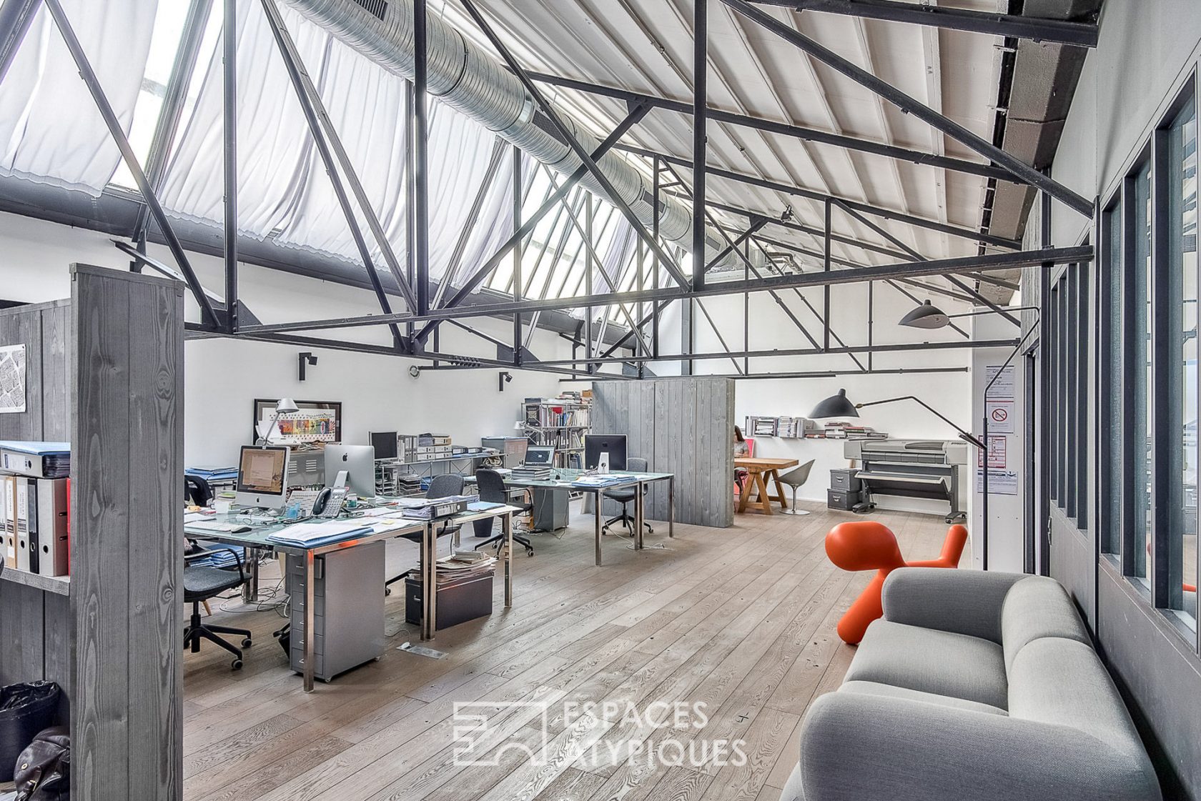 Loft dans un bâtiment industriel en centre-ville