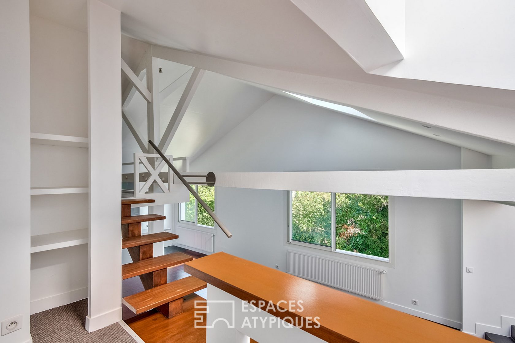 Loft Apartment with Roof Terrace