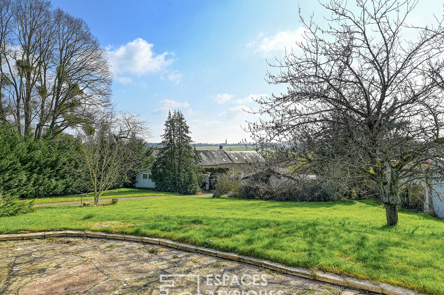 Charming house with view in La Hauteville