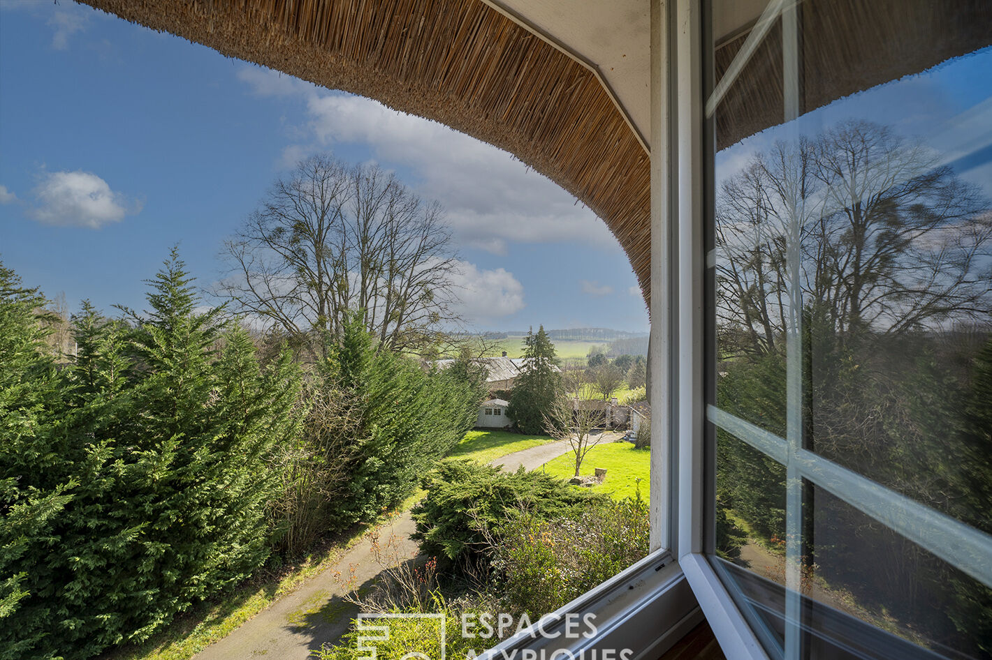 Charming house with view in La Hauteville