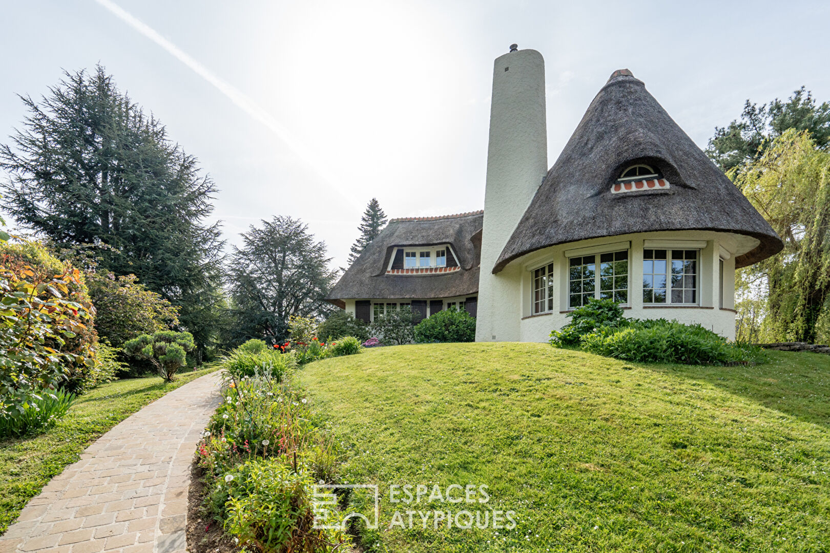 Charming cottage in the center of Mesnil St Denis